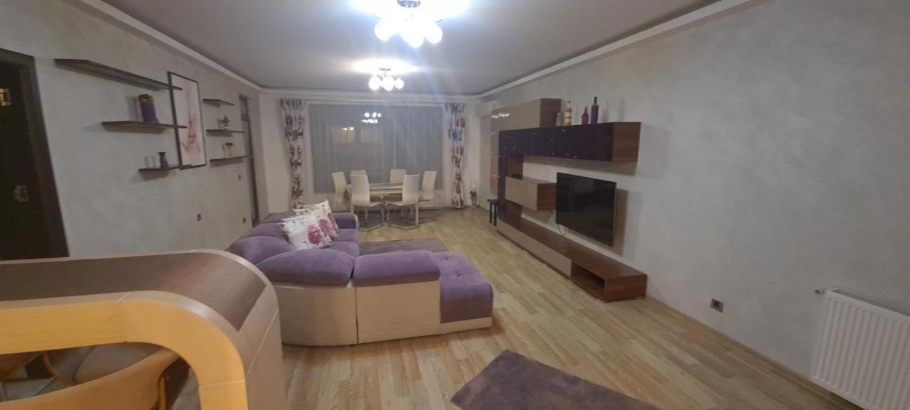Premium Apartment Isaran Брашов Екстериор снимка